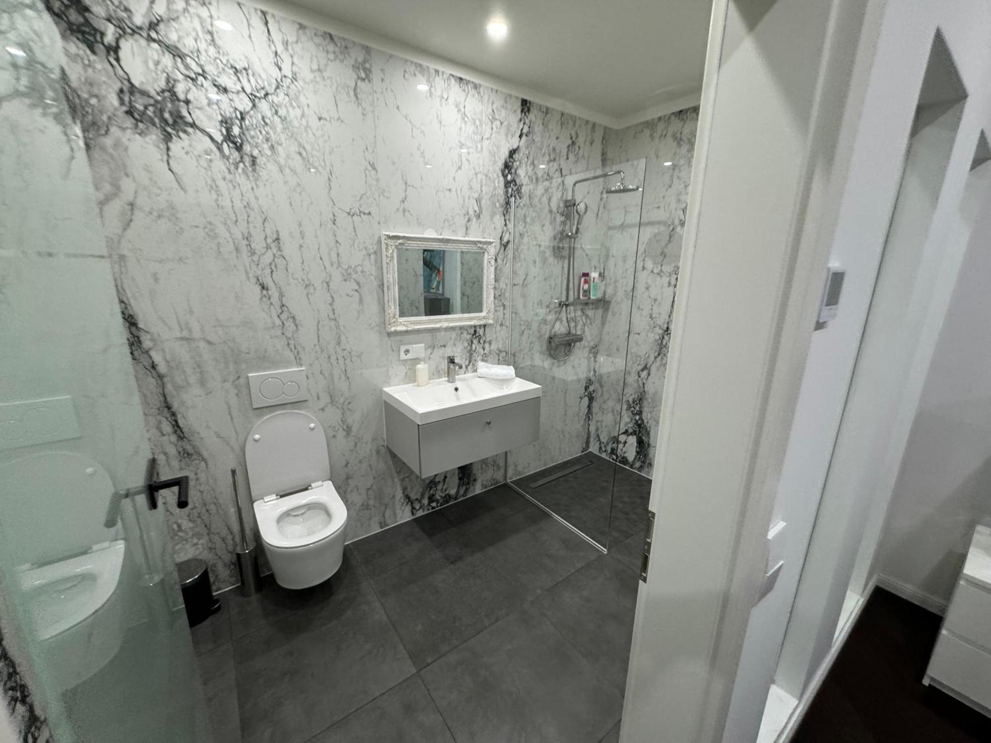 Design Apartment In The Centre Of Viyana Dış mekan fotoğraf